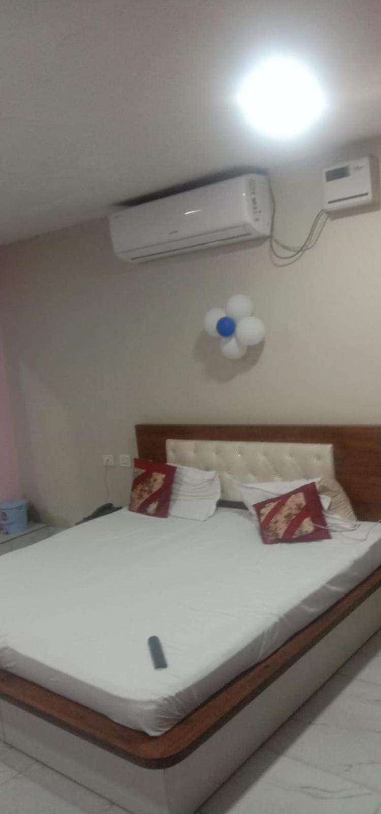 Hotel O The Paris Hotel Palwal Luaran gambar
